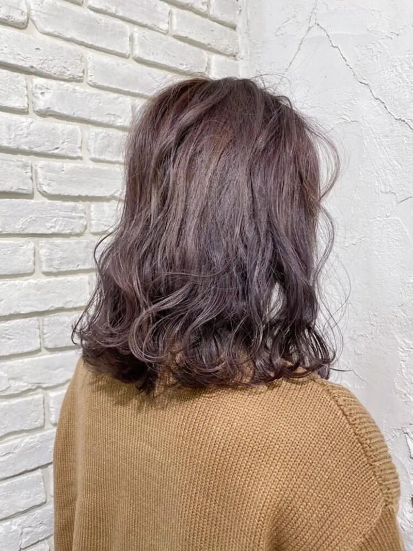 ロング カラー ブリーチ イルミナカラー レイヤーカット🪽 MARINA🦩のヘアスタイル
