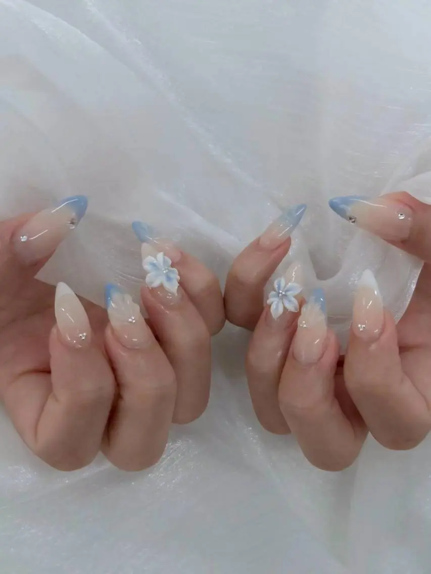 ネイル ジェルネイル マグネットネイル 持ち込み オフィスネイル パラジェル ハンドネイル Nails by AN.*✧のネイルデザイン