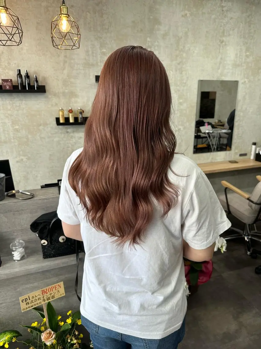 ロング ヘアカラー epi エピのヘアスタイル