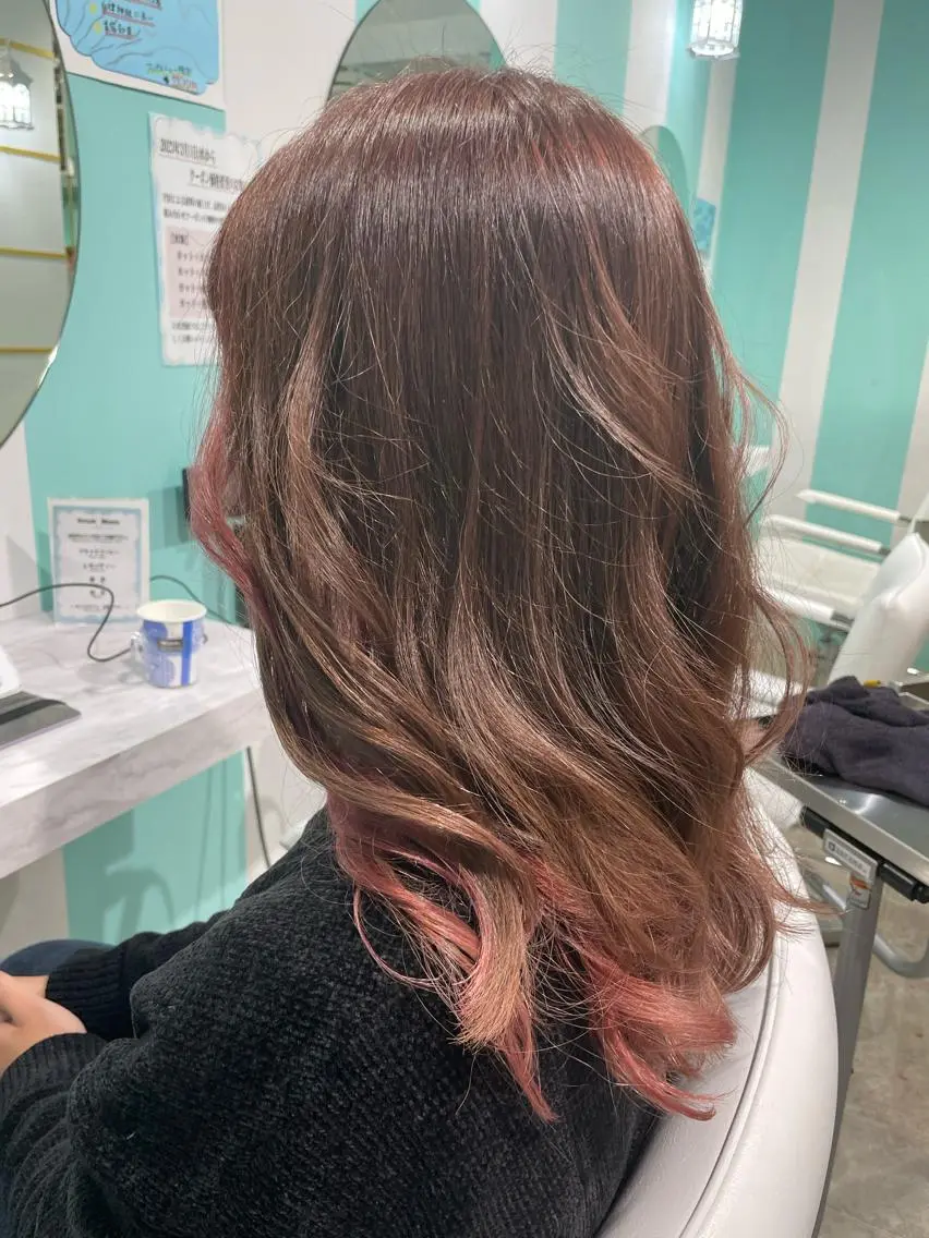 ロング ミストバング ヘアカラー 原 千景のヘアスタイル