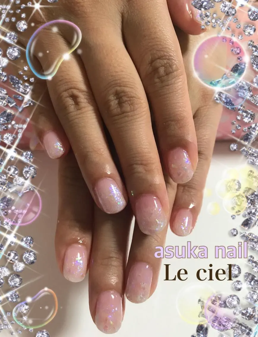 ネイル オーロラネイル グラデーション ラメ(グリッター) シンプルネイル asuka nailのネイルデザイン