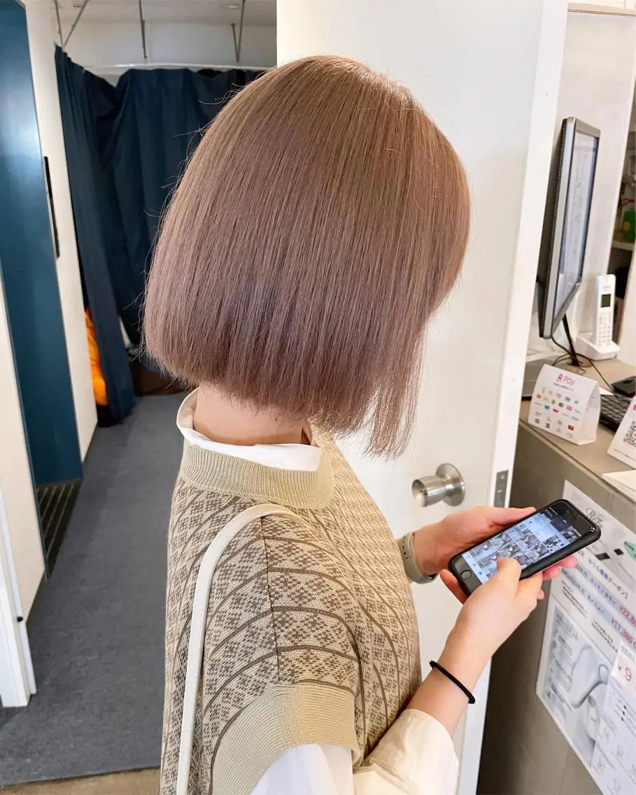 ミディアム カラー ベージュカラー ミルクティーベージュ ヘアカラー トリートメント ヘアセット ✨艶ブリーチカラー ✨四ノ宮裕己のヘアスタイル