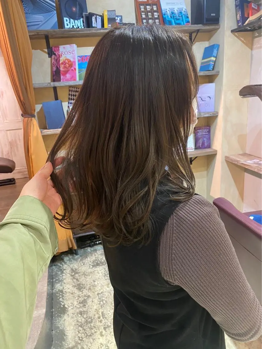 セミロング カラー パーマ ヘアアレンジ 中村 彩乃のヘアスタイル