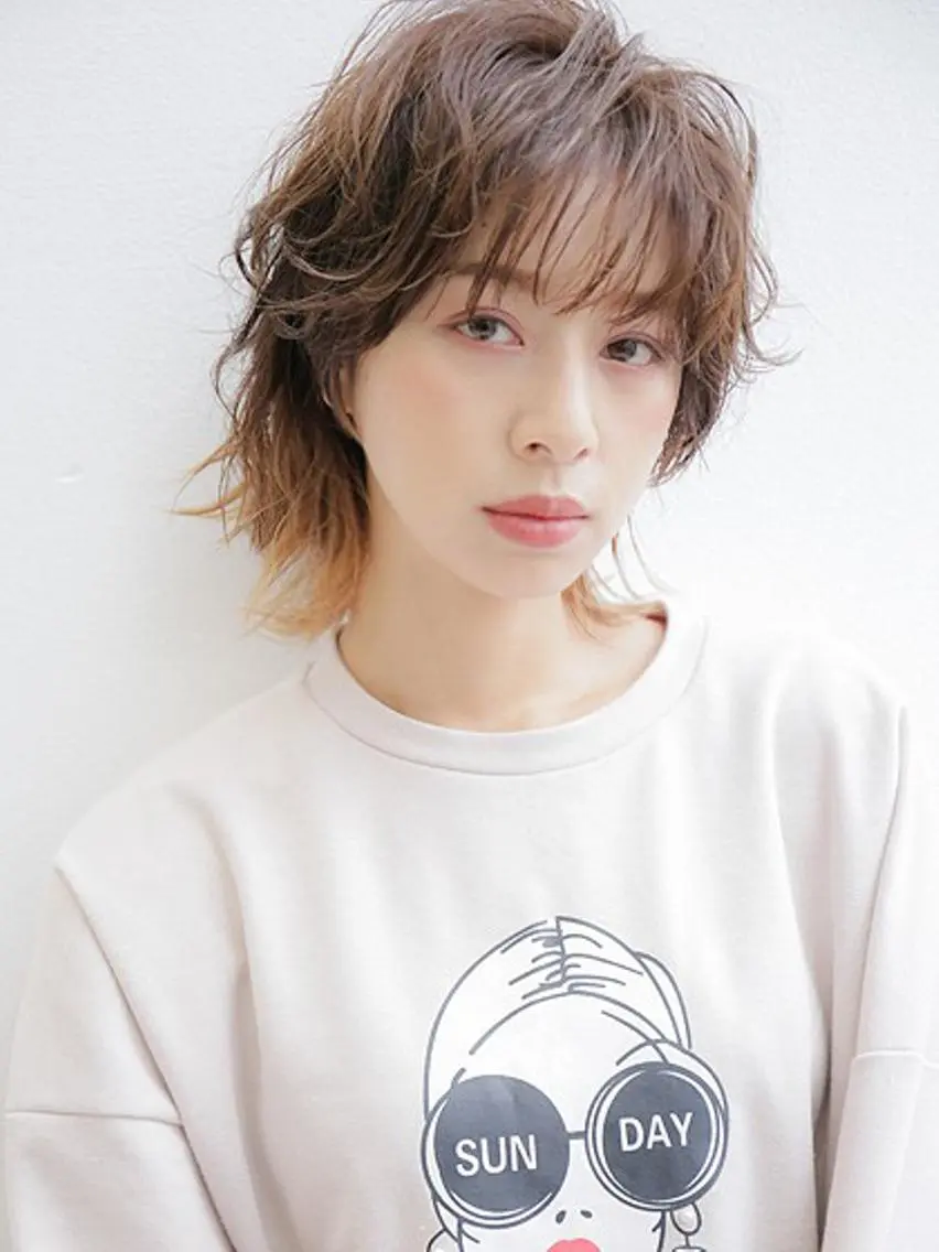 ショート カラー デザインカラー ウルフカット ivybyCIEL 女性専用サロンのヘアスタイル
