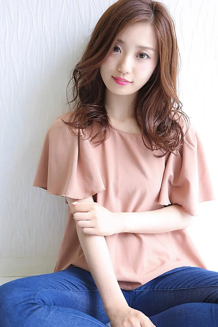 セミロング YOKOI SHINJIのヘアスタイル