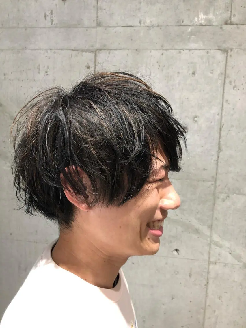 メンズ カット パーマ 三宅 涼馬のヘアスタイル
