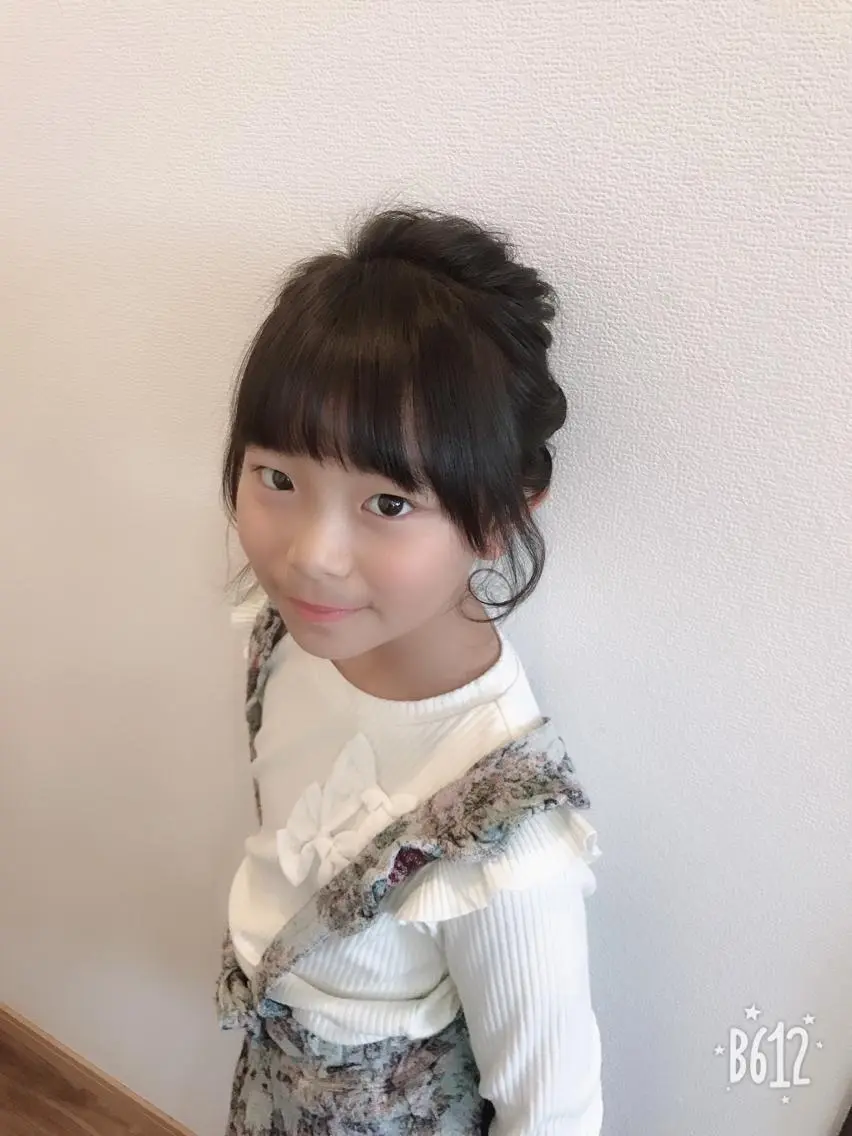 ミディアム ヘアアレンジ キッズ 石川 奈緒子のヘアスタイル