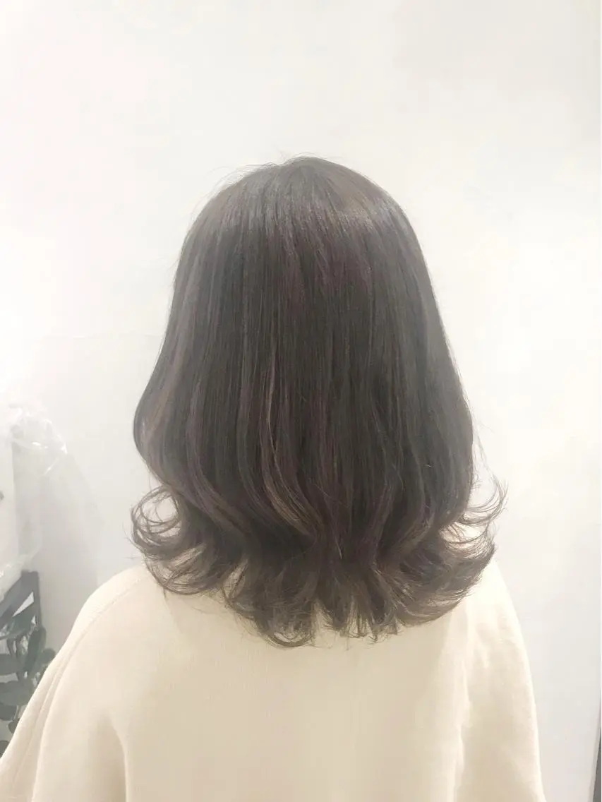 カラー ブリーチ 透明感カラー ブリーチなしカラー 予約 停止のヘアスタイル