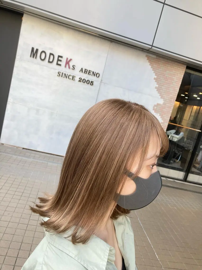 ミディアム カラー ブラウンカラー ミルクティーブラウン カット ヘアカラー SHAFT Ieiriのヘアスタイル