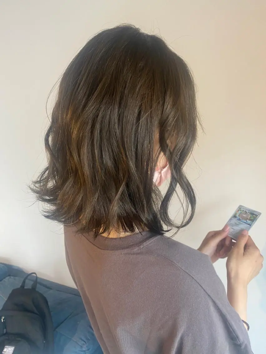 ミディアム カラー ヘアアレンジ ミディアムパーマ アクアカラー ダブルカラー グラデーションカラー ハイライトカラー カット ヘアカラー トリートメント Luana / 公式 / 大通のヘアスタイル