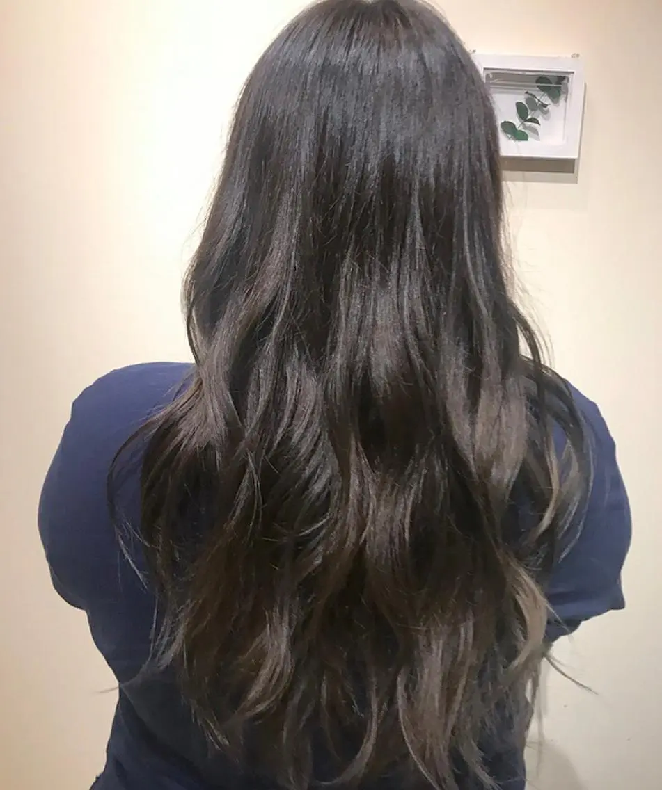 ロング カラー グレージュ カーキグレージュ 🌈🌸あおき みちる🌟💗のヘアスタイル