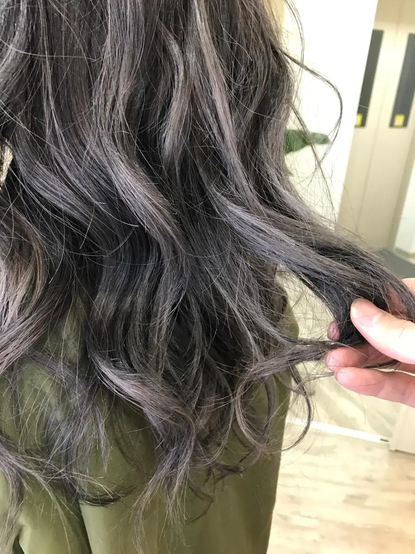 カラー 艶髪🫧髪質改善 縮毛矯正✨影山湧市のヘアスタイル