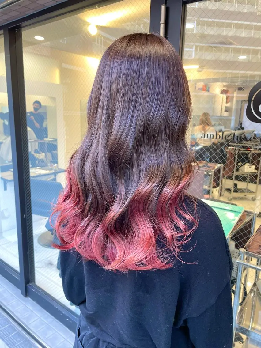 セミロング カラー ヘアカラー 横山 奈央のヘアスタイル