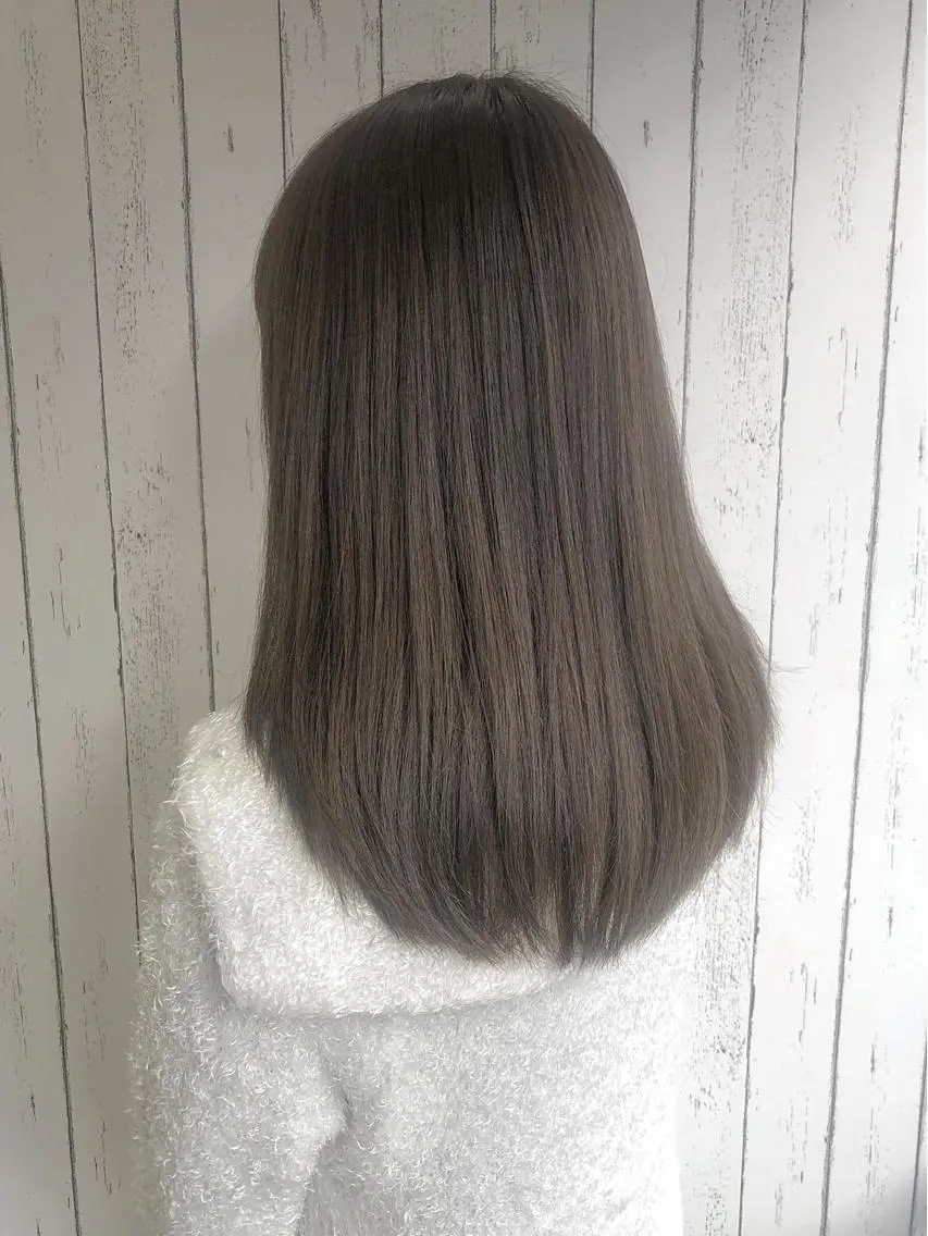 ロング カラー アッシュ ベージュカラー 【ニュアンスカラー・ 髪質改善】スズキカナのヘアスタイル