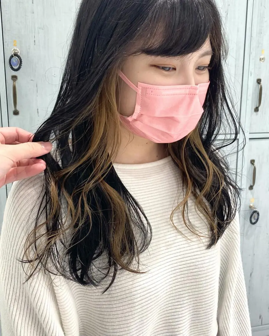 ロング カラー インナーカラー ヘアカラー トリートメント 中川 茜里のヘアスタイル