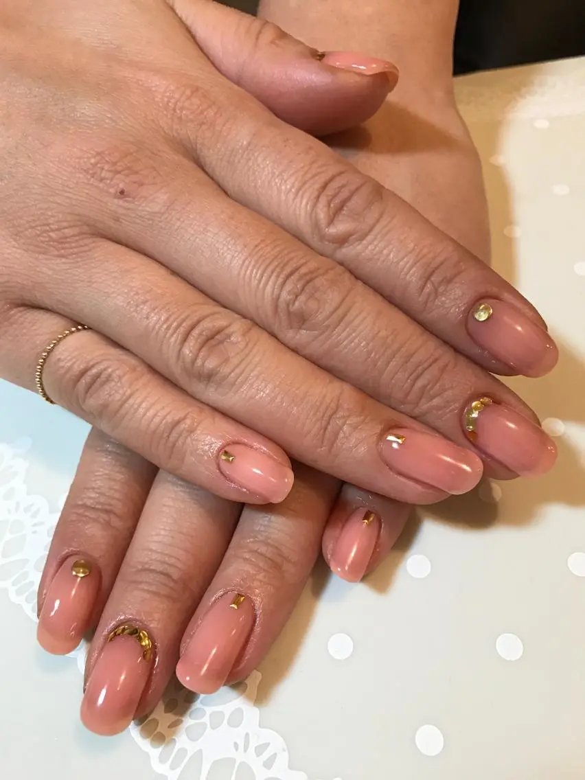 ネイル ピンク シンプルネイル atelier chic+のネイルデザイン