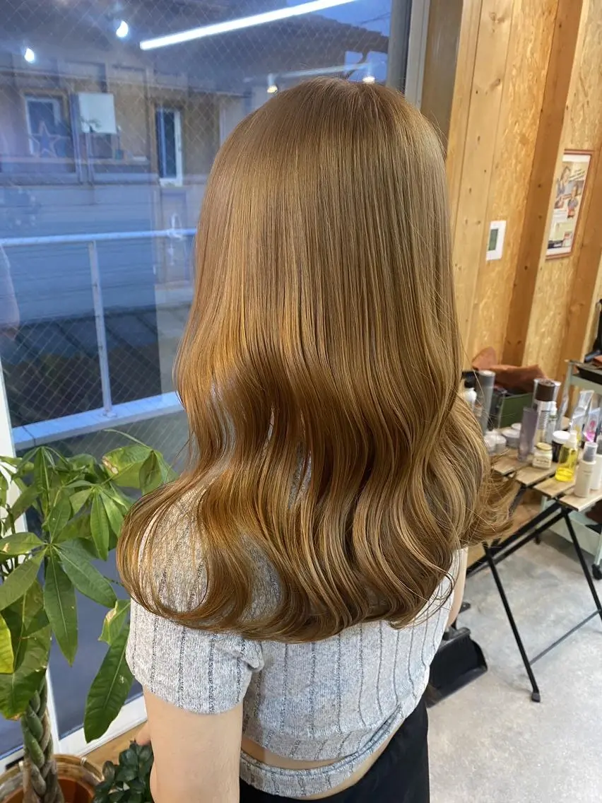 ミディアム 💕モテベージュ 🧡NANAKO🧡のヘアスタイル