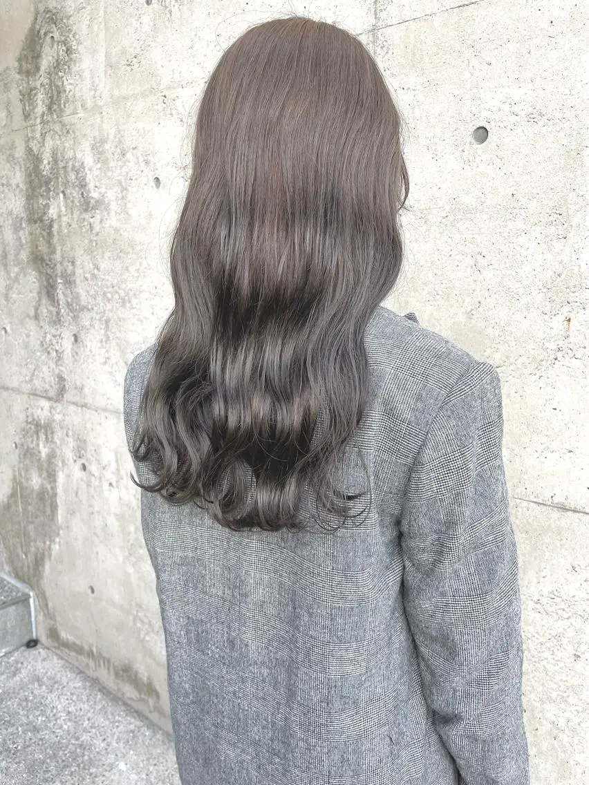 ロング カラー 日高 香織のヘアスタイル
