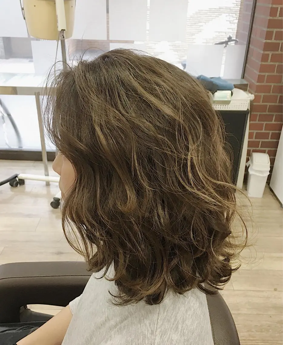 ミディアム カラー グレージュ ハイライトカラー ハイライト ノンダメージ髪質改善 カラー💎/KURAのヘアスタイル