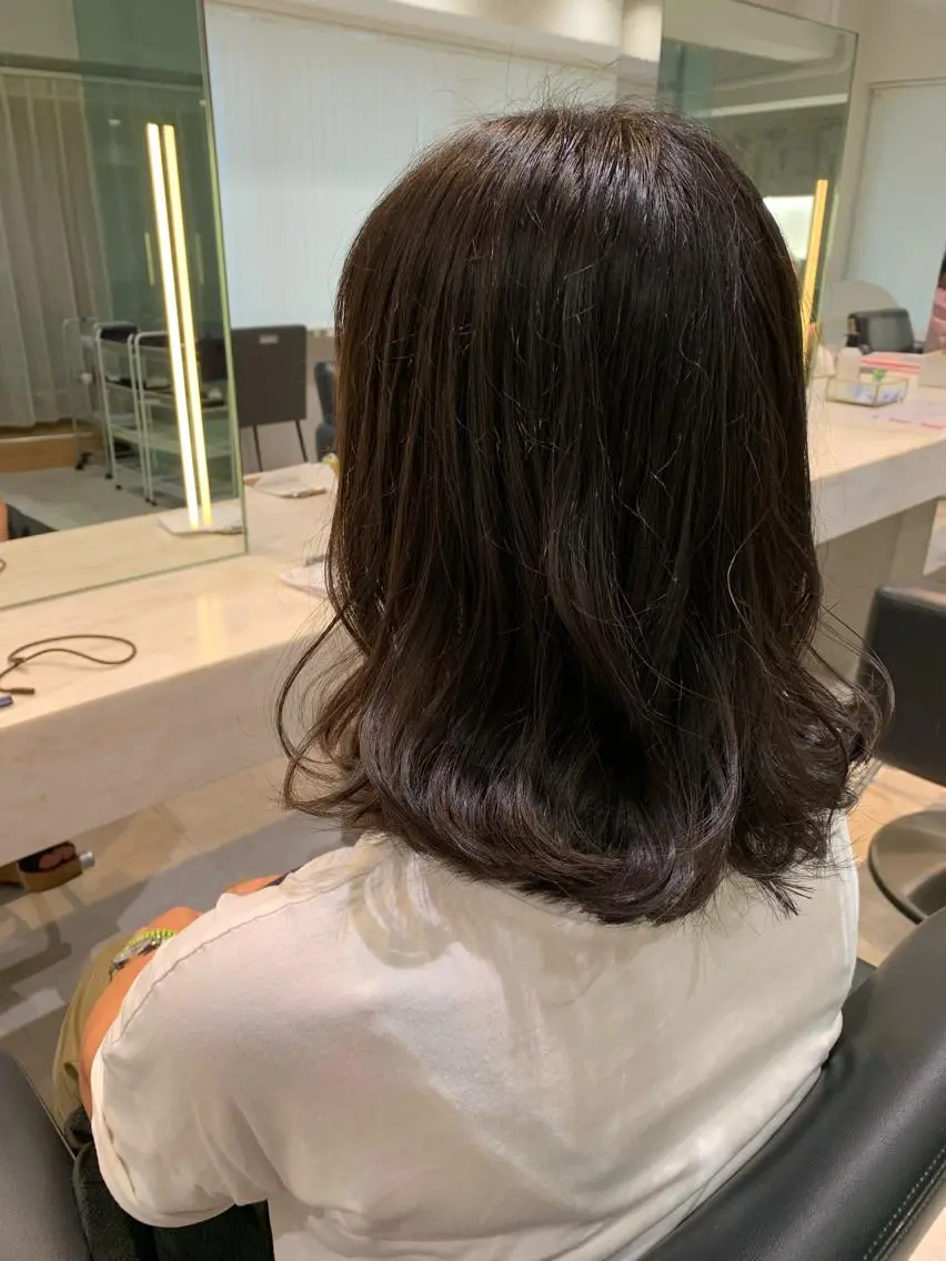 ミディアム レイヤーカット 🫧透明感カラー/ ボブ/小笠原汐海🪽のヘアスタイル