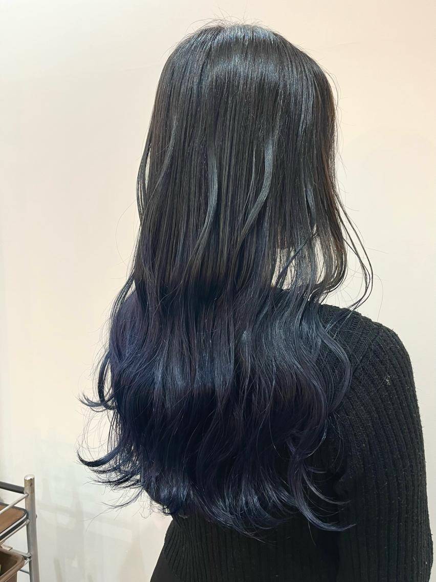 ロング カラー N o muのヘアスタイル