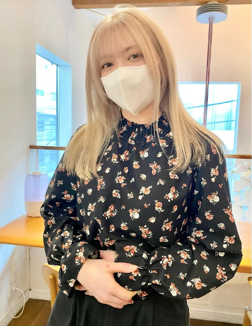 ロング カラー ベージュカラー ブロンド ブロンドベージュ ハイトーンカラー ホワイトベージュ ヘアカラー ハイトーン/デザイン hirokiのヘアスタイル