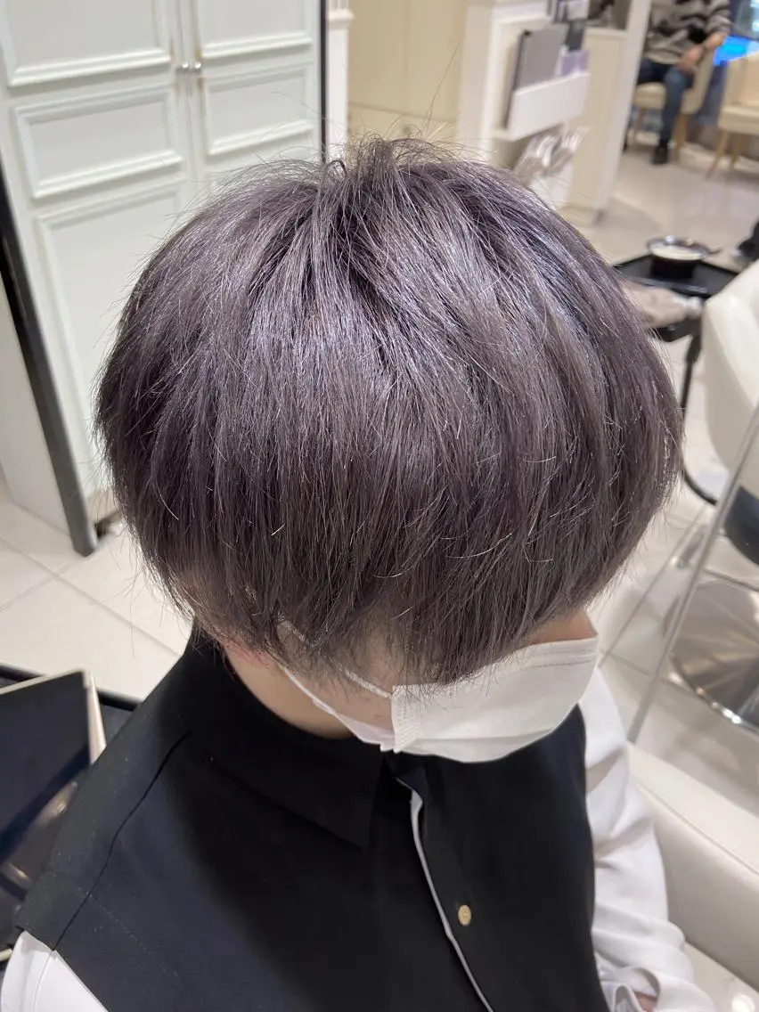 カラー メンズ アッシュ ラベンダーカラー ラベンダーアッシュ メンズ縮毛矯正 ♠️店長下平隼人のヘアスタイル