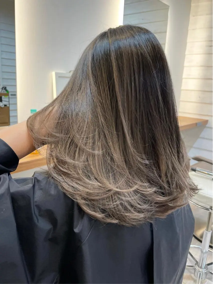セミロング カラー ヘアカラー トリートメント 【店長】大根 亮太のヘアスタイル