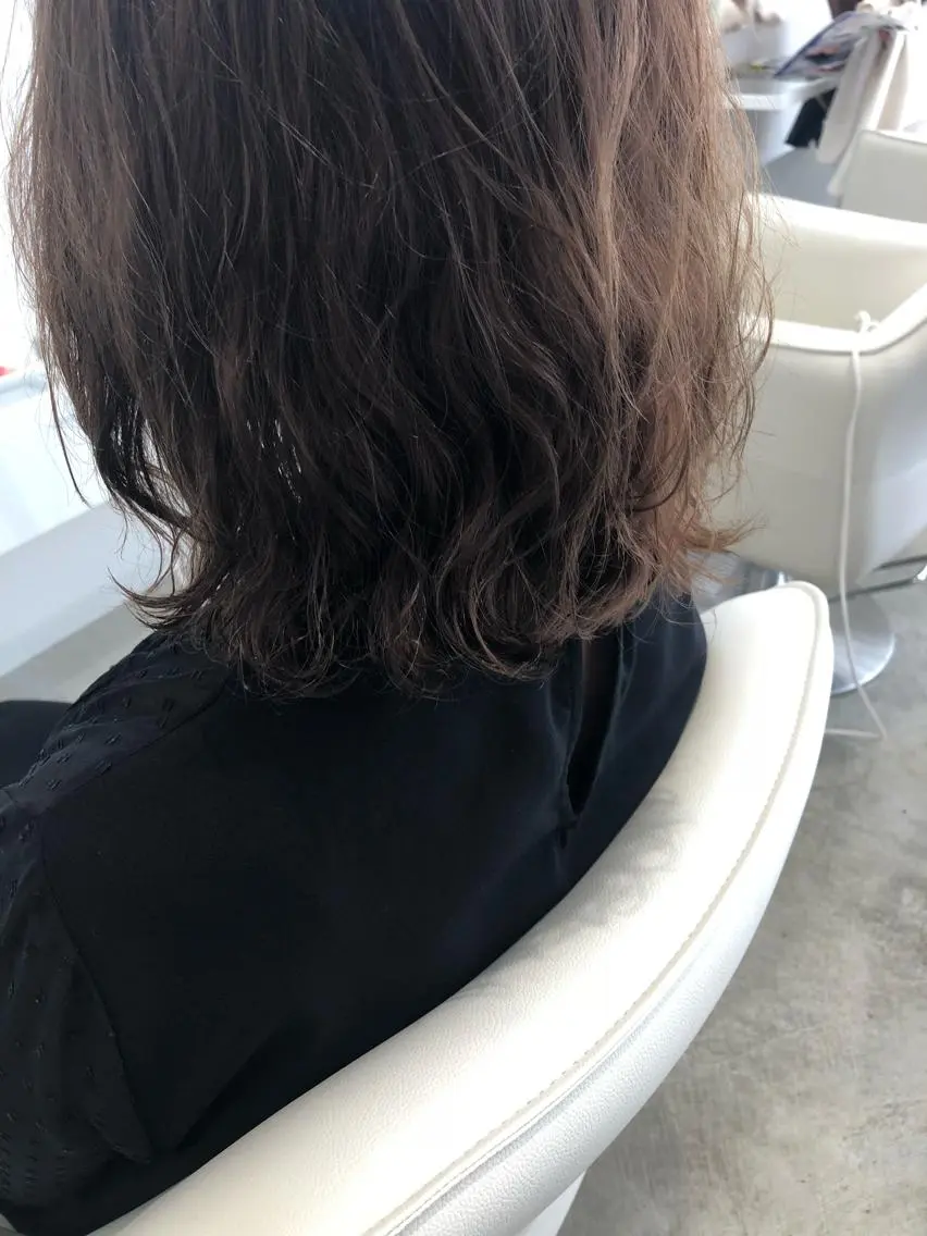 ミディアム カラー パーマ 宮崎 睦のヘアスタイル