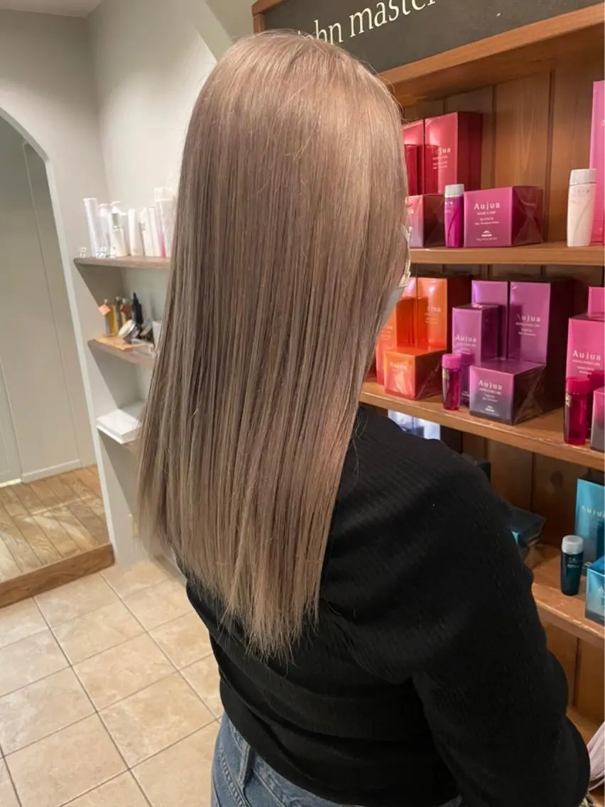 セミロング カラー カット ヘアカラー トリートメント tasty priv ate gardenのヘアスタイル
