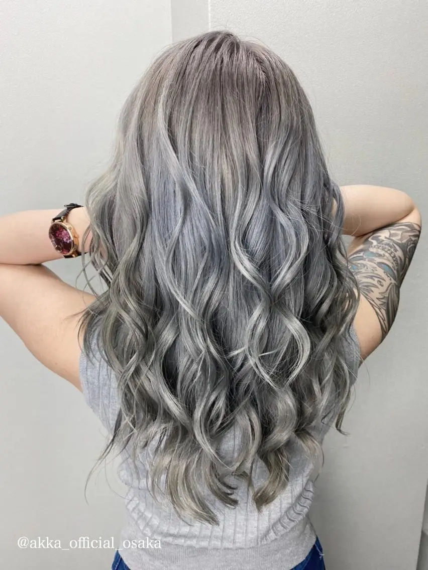 カラー セミロング ヘアカラー トリートメント 🩷モテるハイトーン 🩷ブリーチ特化🩷のヘアスタイル