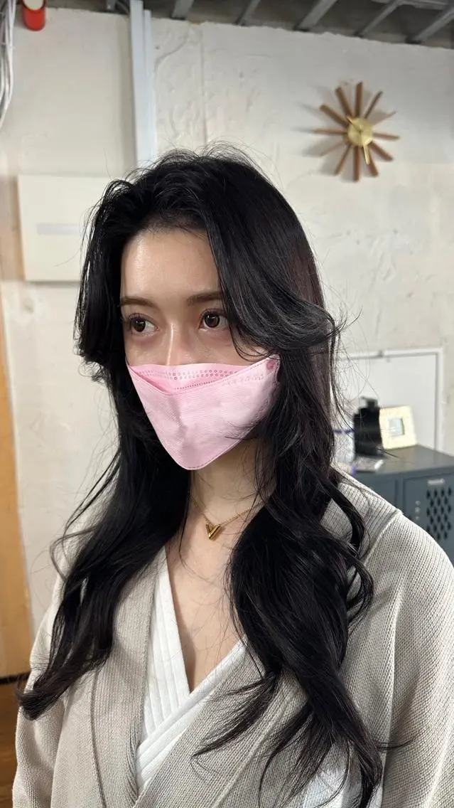 ロング カラー 切りっぱなしボブ ショートボブ バレイヤージュ ベージュカラー 黒髪 カット ヘアカラー トリートメント 韓国レイヤー柔らかい 地毛風縮毛矯正/マツのヘアスタイル