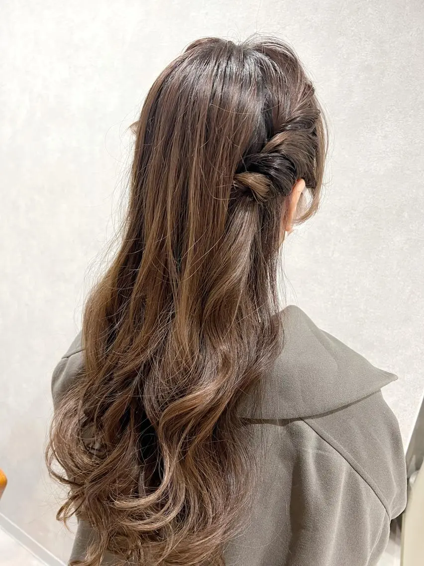 ロング カラー ヘアアレンジ 顔周りカット ヘアセット 新宿color🐝 AYAKA🌈💖のヘアスタイル