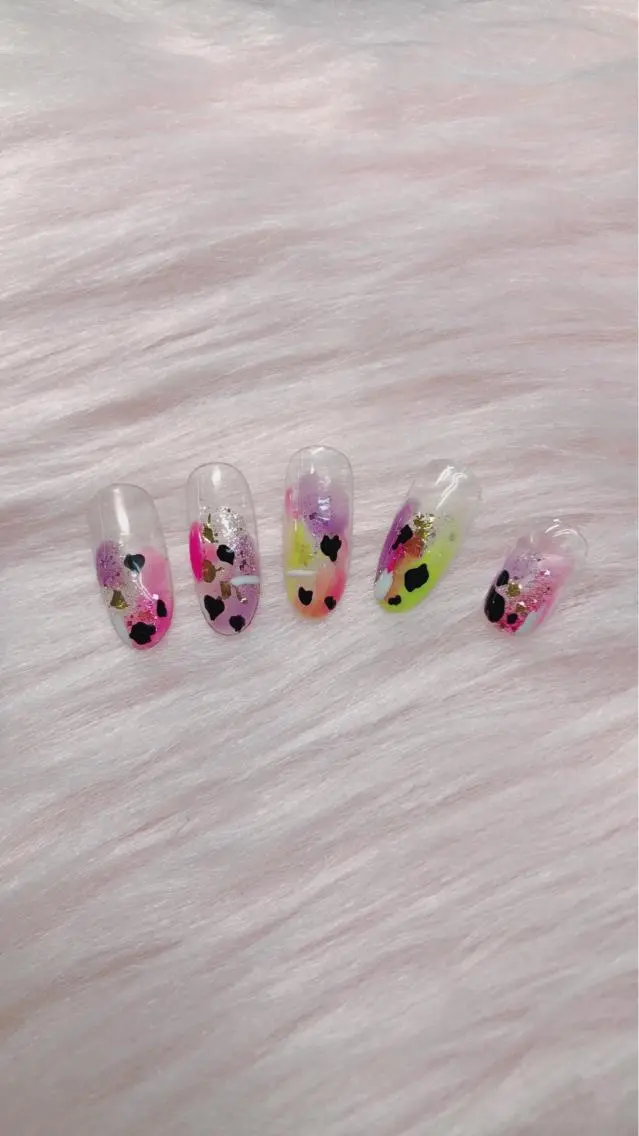 ネイル ハンドネイル MoonNail ユリ🌸のネイルデザイン