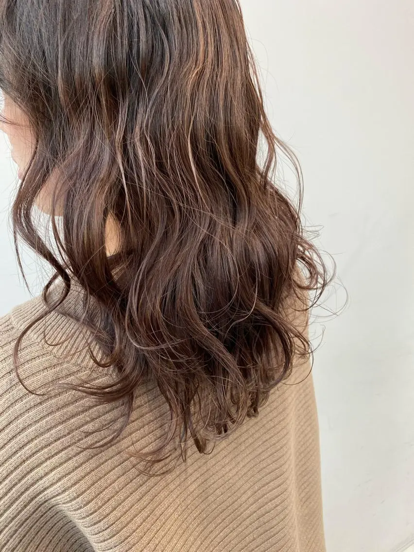 セミロング カラー Unami MIHA☘️*゜のヘアスタイル