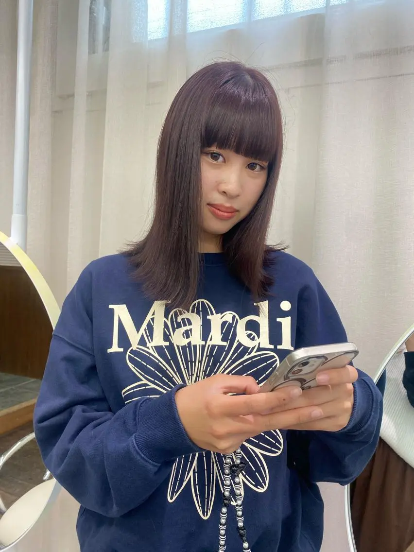 ミディアム カラー ヘアアレンジ ブリーチ ブラウンカラー ブリーチなしカラー レッドカラー レッドブラウン レイヤー🌟艶カラー 🕊まやのヘアスタイル