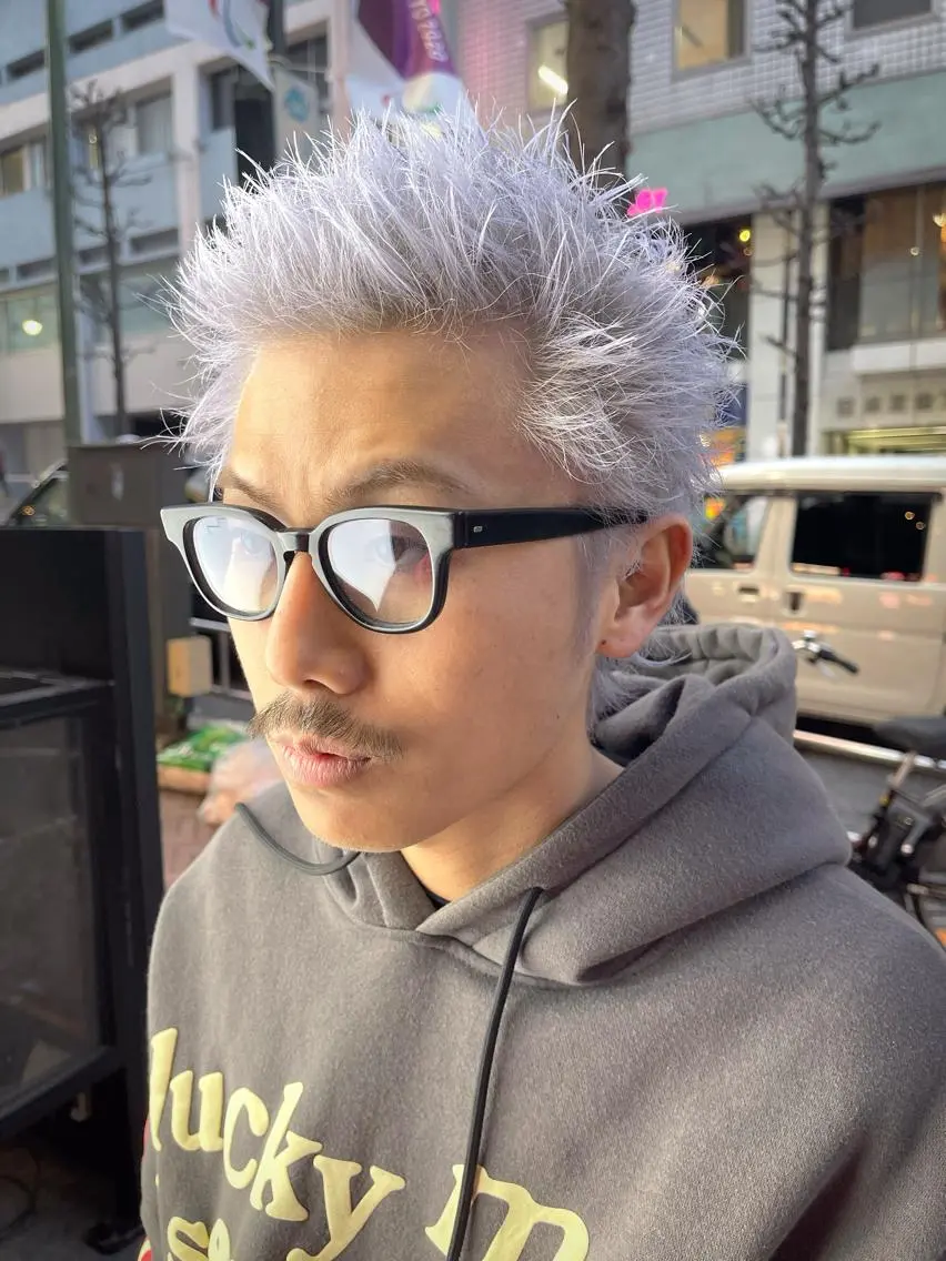ショート カラー メンズ スパイキーショート ショートヘア 狩野 孝太郎のヘアスタイル