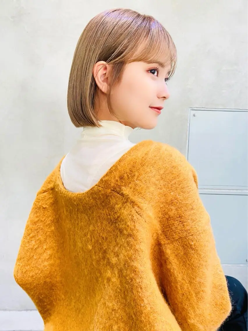 ショート カラー ベージュカラー ハイトーンカラー ハイトーンベージュ ボブ 小顔カット KAREN🕊️ 大宮美容室のヘアスタイル