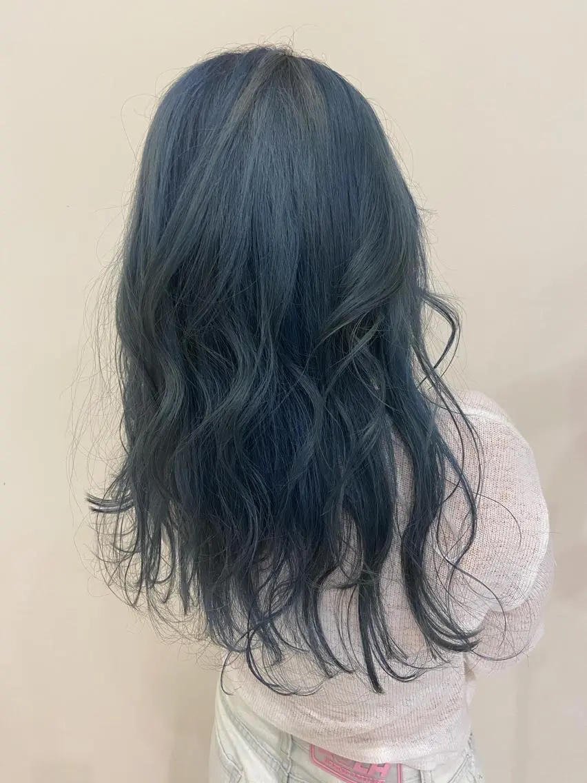 ロング 野上 綾香のヘアスタイル