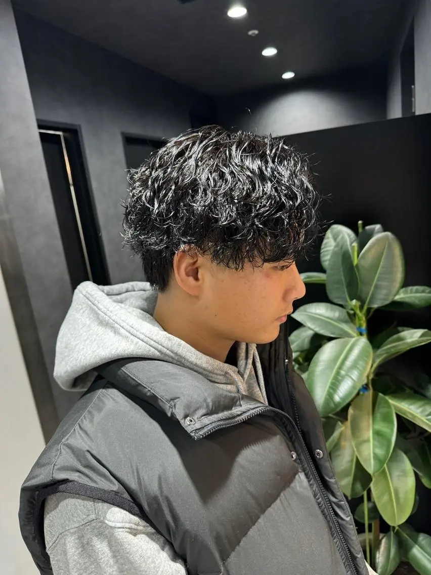 メンズ 新世代パーマ⚡️ の達人トモ⚡️のヘアスタイル