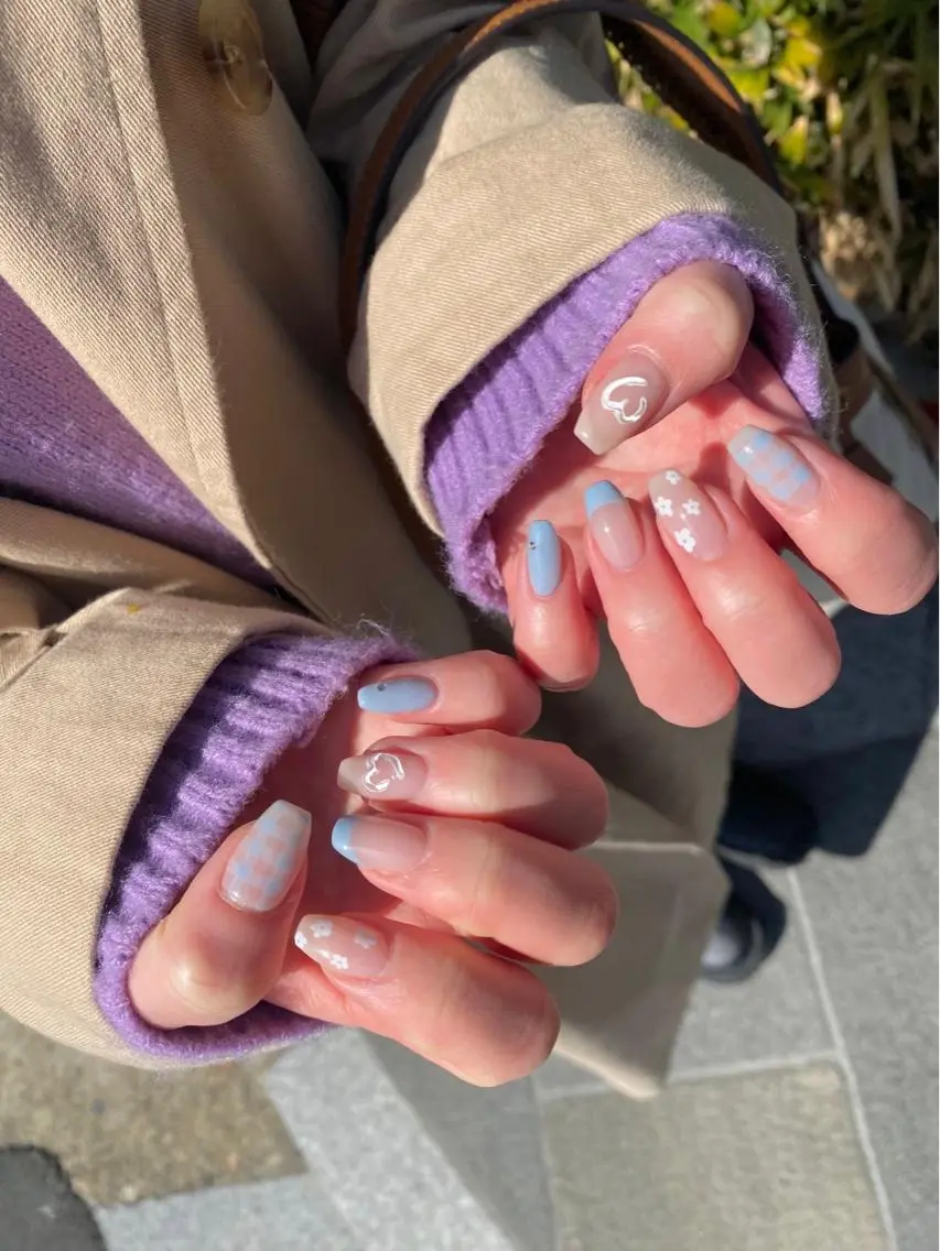 ネイル ハンドネイル フットネイル with hues AYAのネイルデザイン
