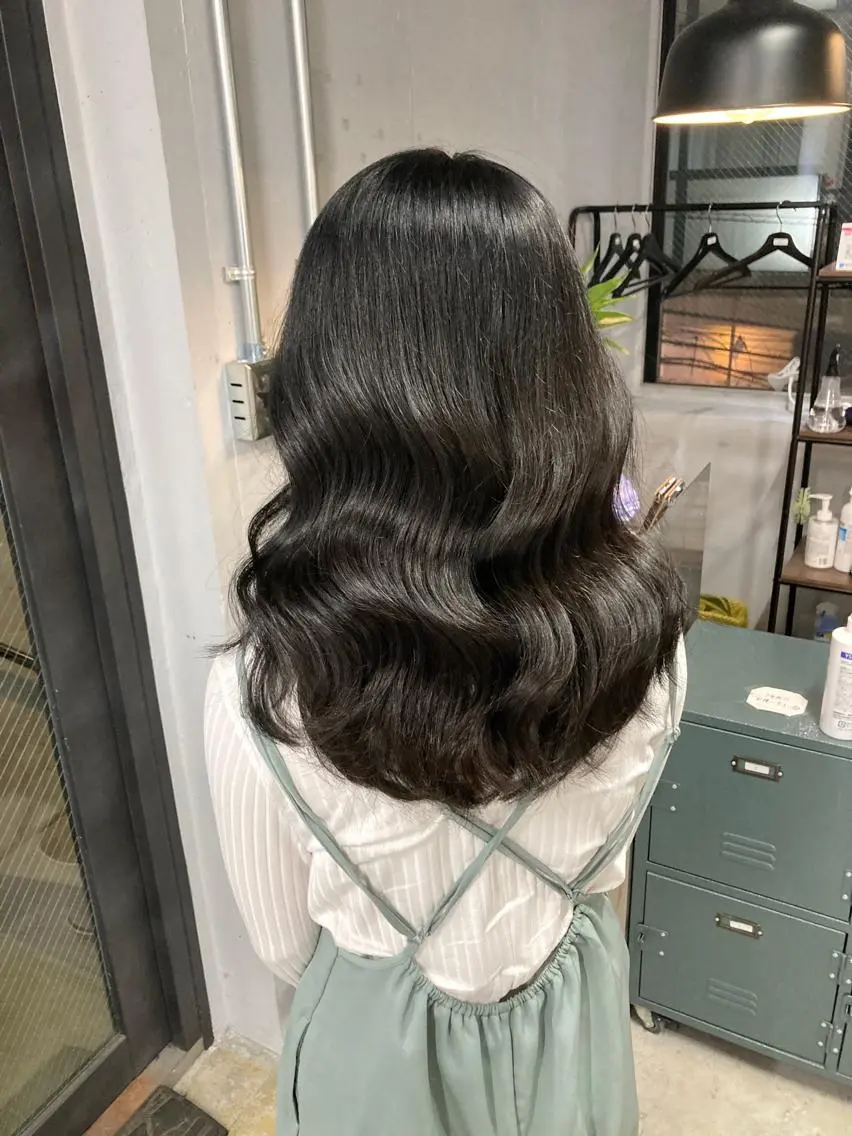 ミディアム トリートメント カット ヘアカラー トリートメント 新井 広樹のヘアスタイル