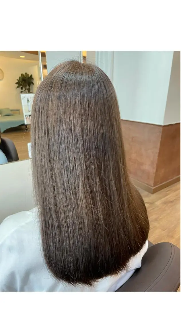 ロング カット ヘアカラー トリートメント しもかわ かほのヘアスタイル