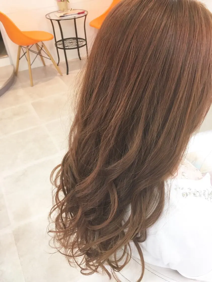 セミロング ロング カラー 髪質改善 中川 翔のヘアスタイル