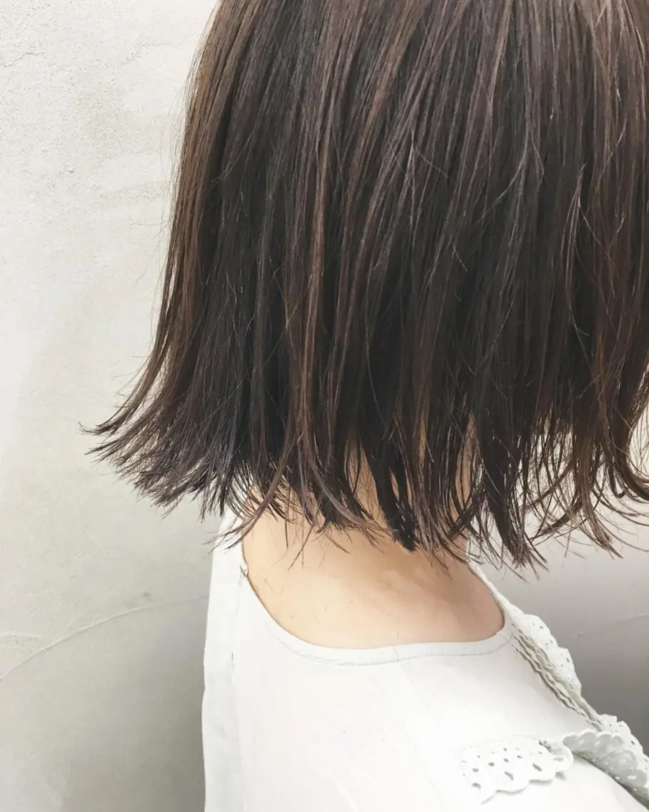 ミディアム カラー アッシュ 黒髪 グレージュ ボブ 代表　土屋ヒロユキ ショートカットのヘアスタイル