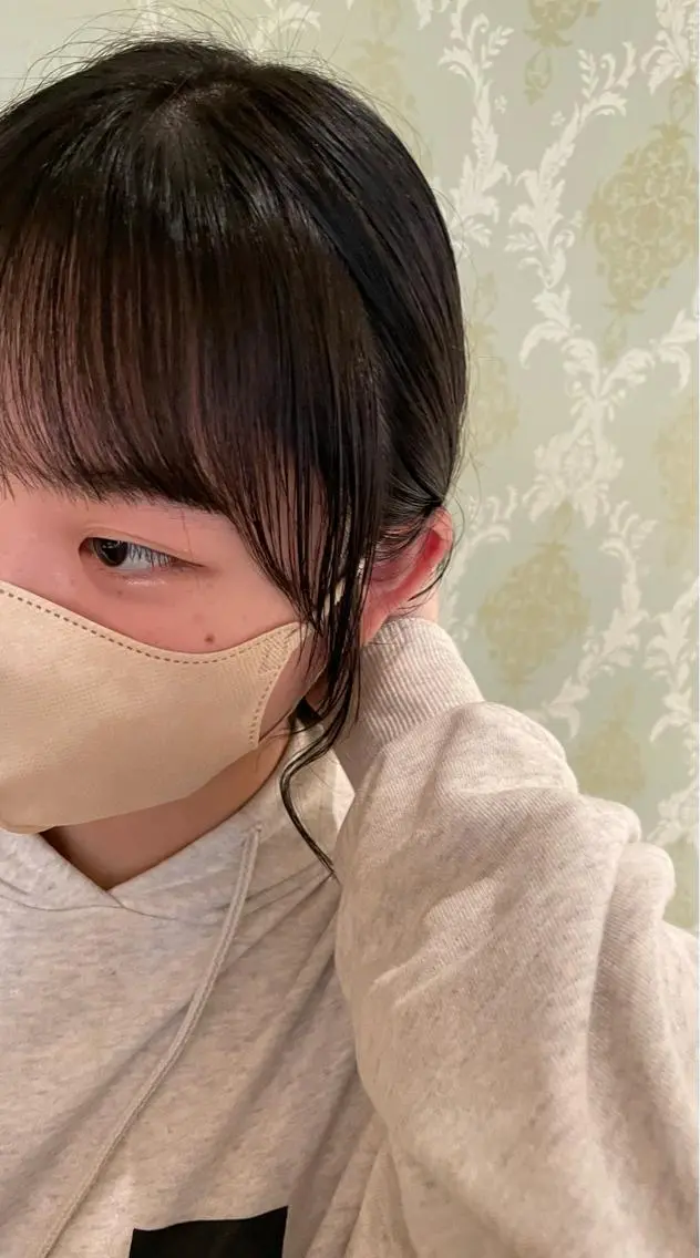 ミディアム 顔周りカット カット EARTH中島 秋桜久のヘアスタイル