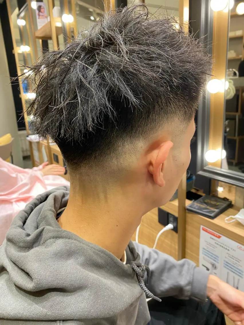 ショート パーマ メンズ unopulir 景山 凌のヘアスタイル
