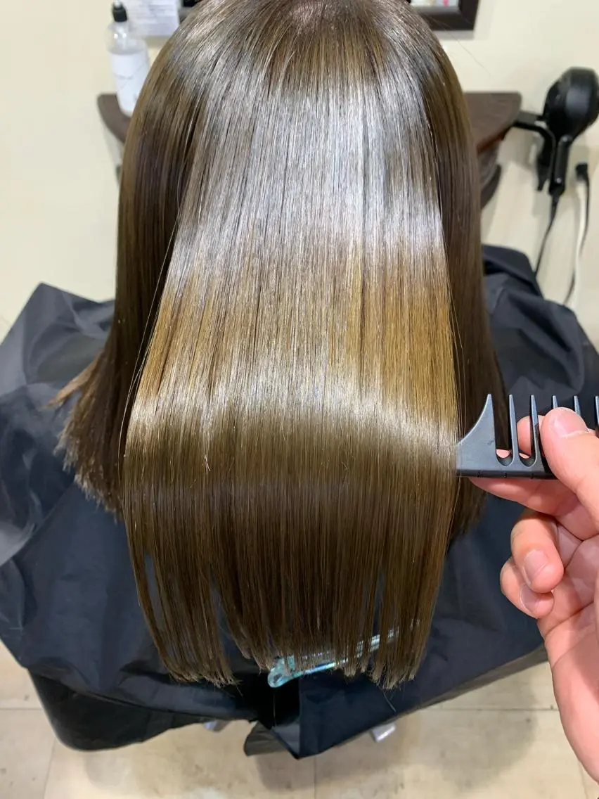 セミロング カラー 髪質改善 トリートメント カット ヘアカラー トリートメント 縮毛矯正/山根勇平 /完全マンツーマンのヘアスタイル