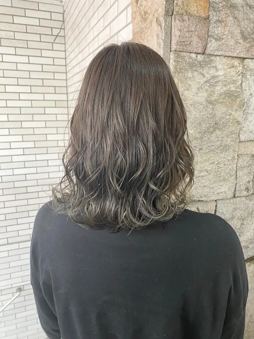 ミディアム カラー グレージュ ヘアカラー トリートメント 萩原 凌✄﻿のヘアスタイル