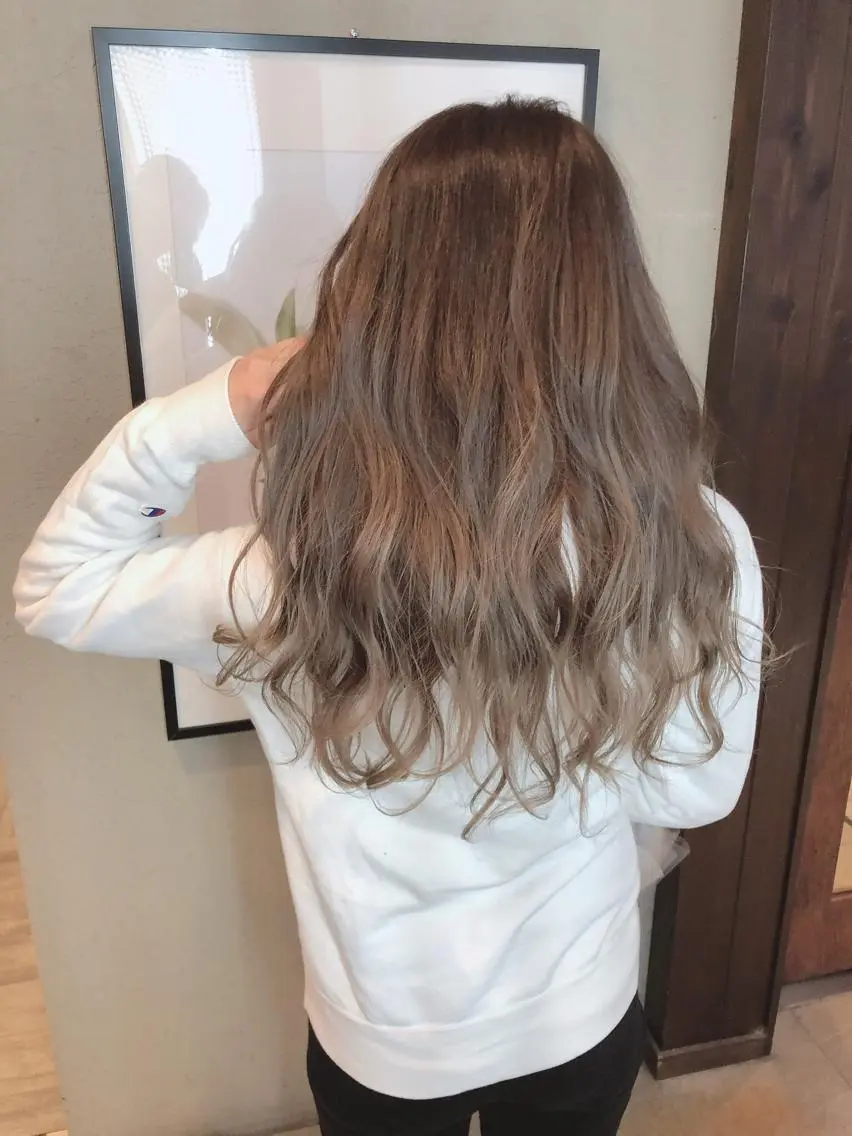 セミロング カット ヘアカラー トリートメント 具志 正太のヘアスタイル